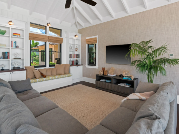 Luxury 6-Bedroom Vacation Home in Poipu - Ocean Views & Modern Comfort
